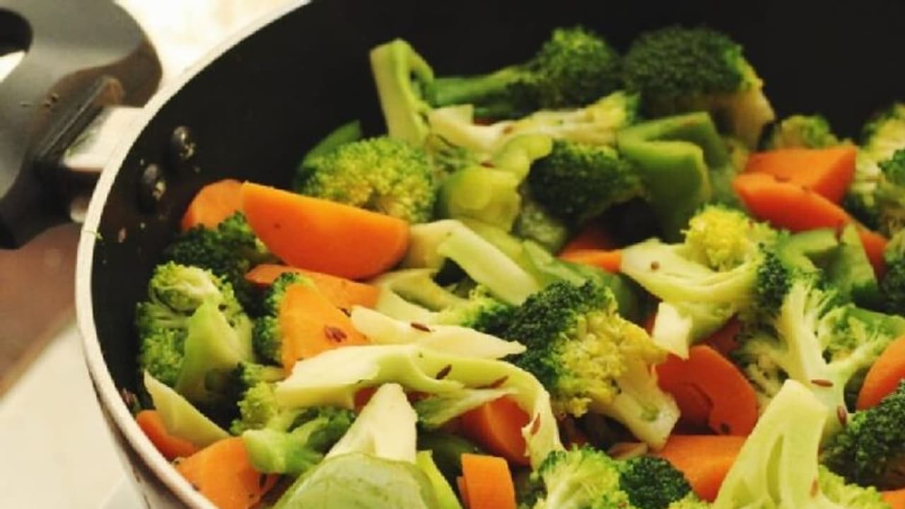 വെജിറ്റേറിയന് ഡയറ്റ് പിന്തുടരുന്നവര് ഭക്ഷണത്തില് ശ്രദ്ധിക്കേണ്ട ഒരു പ്രധാന വിഷയം... വെജിറ്റേറിയന് ഡയറ്റ് പിന്തുടരുന്നവര് ഭക്ഷണത്തില് ശ്രദ്ധിക്കേണ്ട ഒരു പ്രധാന വിഷയം...