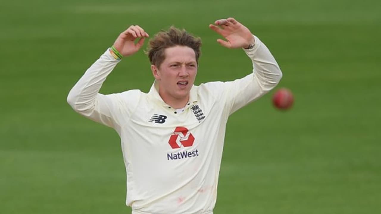 'ഇന്ത്യയുടേത് പരിഹാസ്യമായ ദേശീയഗാനം'; റോബിന്സണ് പകരം ഇംഗ്ലീഷ് ടീമിലെത്തിയ ബെസ്സും ചില്ലറക്കാരനല്ല 'ഇന്ത്യയുടേത് പരിഹാസ്യമായ ദേശീയഗാനം'; റോബിന്സണ് പകരം ഇംഗ്ലീഷ് ടീമിലെത്തിയ ബെസ്സും ചില്ലറക്കാരനല്ല