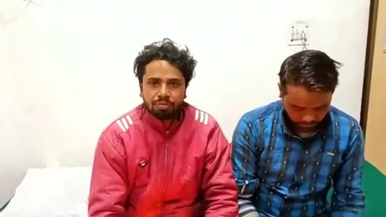 'തുരങ്കത്തിലെ ചെറിയ വിള്ളൽ ഞങ്ങൾക്ക് പ്രതീക്ഷ നൽകി', ഉത്തരാഖണ്ഡ് പ്രളയത്തിൽനിന്ന് രക്ഷപ്പെട്ടവർ പറയുന്നു 'തുരങ്കത്തിലെ ചെറിയ വിള്ളൽ ഞങ്ങൾക്ക് പ്രതീക്ഷ നൽകി', ഉത്തരാഖണ്ഡ് പ്രളയത്തിൽനിന്ന് രക്ഷപ്പെട്ടവർ പറയുന്നു