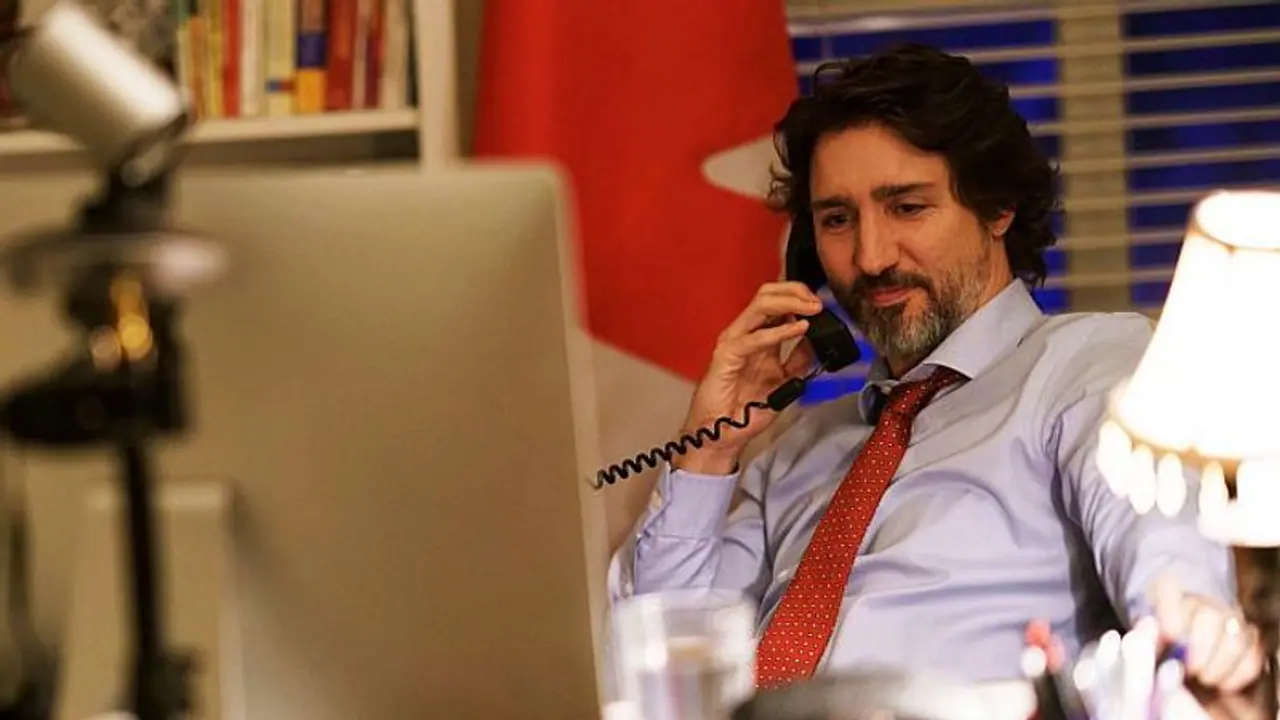 Justin Trudeau: বিক্ষোভকারীদের থেকে বাঁচতে পরিবারকে সঙ্গে নিয়ে গা ঢাকা কানাডার প্রধানমন্ত্রীর