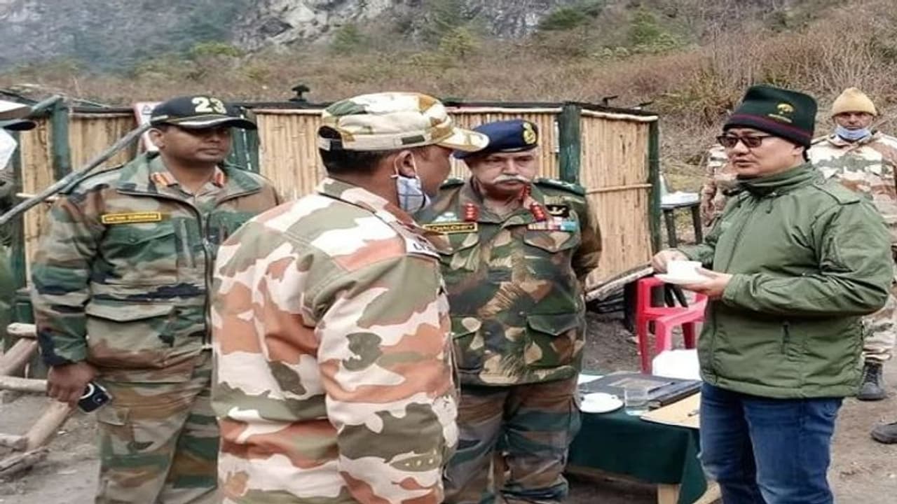 केंद्रीय मंत्री किरण रिजिजु ने कहा बोर्डर के लोग हैं देश के रक्षक, अब पिछली गलतियों को सुधारना होगा केंद्रीय मंत्री किरण रिजिजु ने कहा बोर्डर के लोग हैं देश के रक्षक, अब पिछली गलतियों को सुधारना होगा