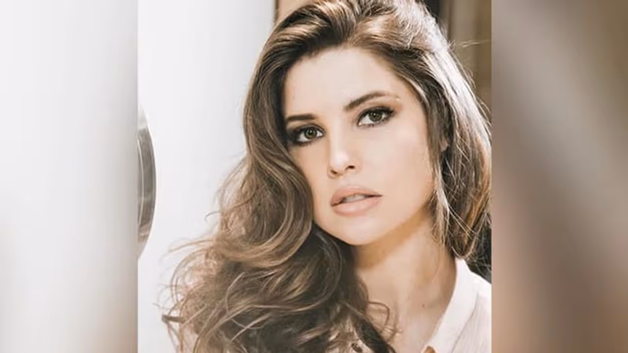 குட்டு வெளியானது. கேவலம் 100 டாலருக்காக விவசாயிகளுக்கு ஆதரவு தெரிவித்த பாலிவுட் நடிகை. காட்டிகொடுத்த மியாகலிபா குட்டு வெளியானது. கேவலம் 100 டாலருக்காக விவசாயிகளுக்கு ஆதரவு தெரிவித்த பாலிவுட் நடிகை. காட்டிகொடுத்த மியாகலிபா