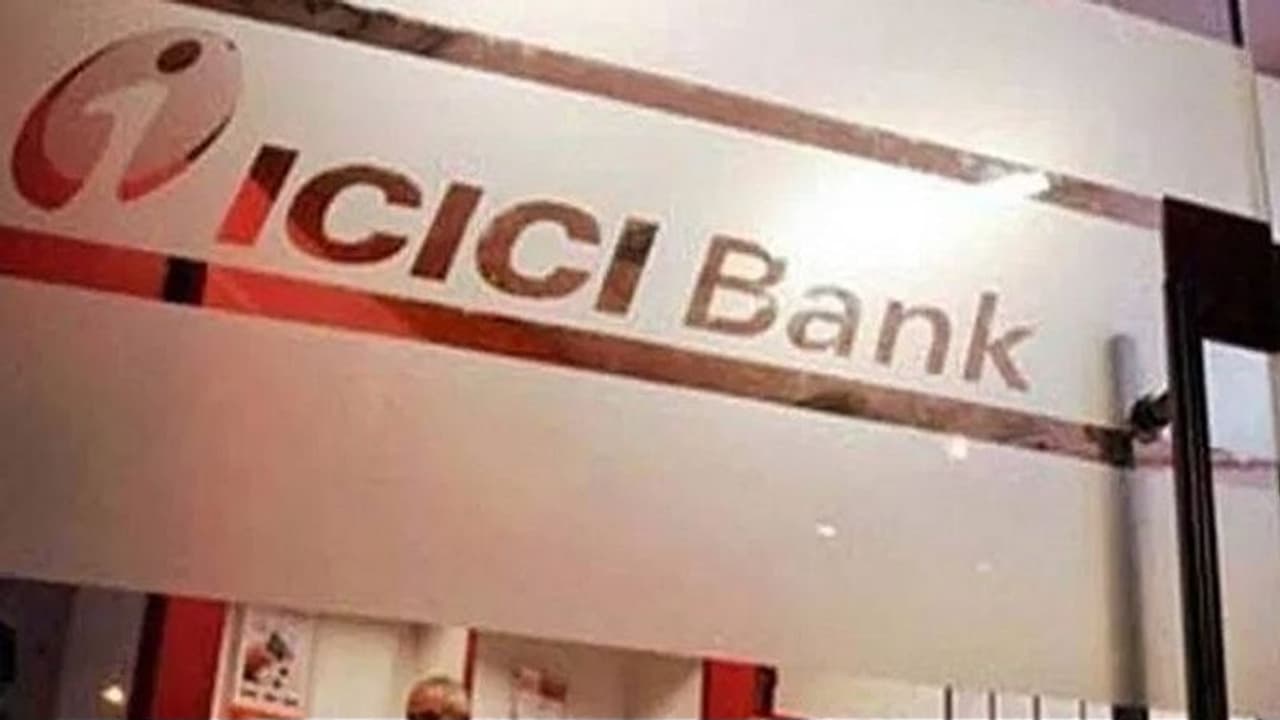 ICICI Bank ने Fixed Deposit पर ब्याज दरें बढ़ाईं, यहां देखें लेटेस्ट इंट्रस्ट रेट्स ICICI Bank ने Fixed Deposit पर ब्याज दरें बढ़ाईं, यहां देखें लेटेस्ट इंट्रस्ट रेट्स