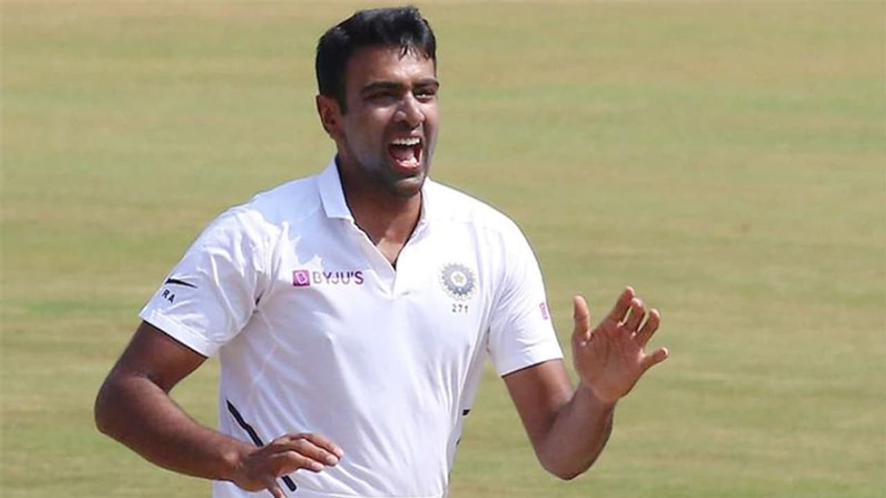 IND vs NZ 1st Test Day 3: 2021 में सबसे ज्यादा टेस्ट विकेट लेने वाले गेंदबाज बने अश्विन, पाक गेंदबाज को छोड़ा IND vs NZ 1st Test Day 3: 2021 में सबसे ज्यादा टेस्ट विकेट लेने वाले गेंदबाज बने अश्विन, पाक गेंदबाज को छोड़ा