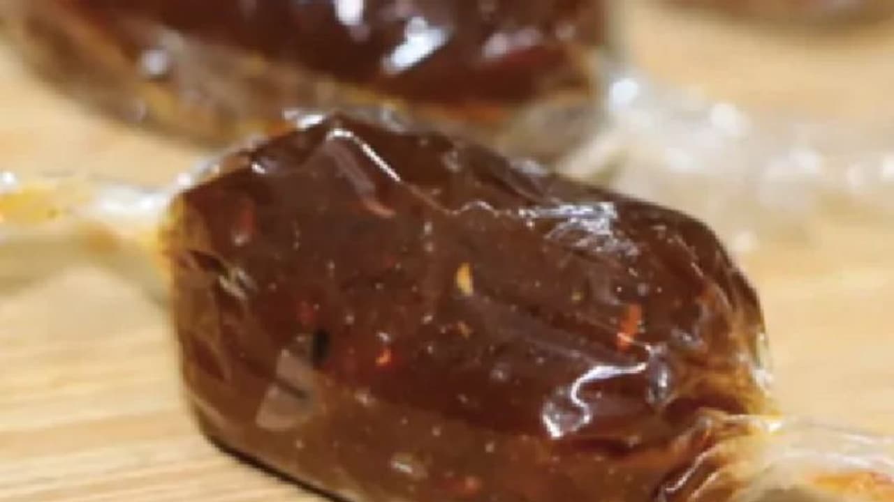 പുളിയും ഈന്തപ്പഴവും ശര്ക്കരയും കൊണ്ട് തയ്യാറാക്കാം കിടിലന് മിഠായി... പുളിയും ഈന്തപ്പഴവും ശര്ക്കരയും കൊണ്ട് തയ്യാറാക്കാം കിടിലന് മിഠായി...