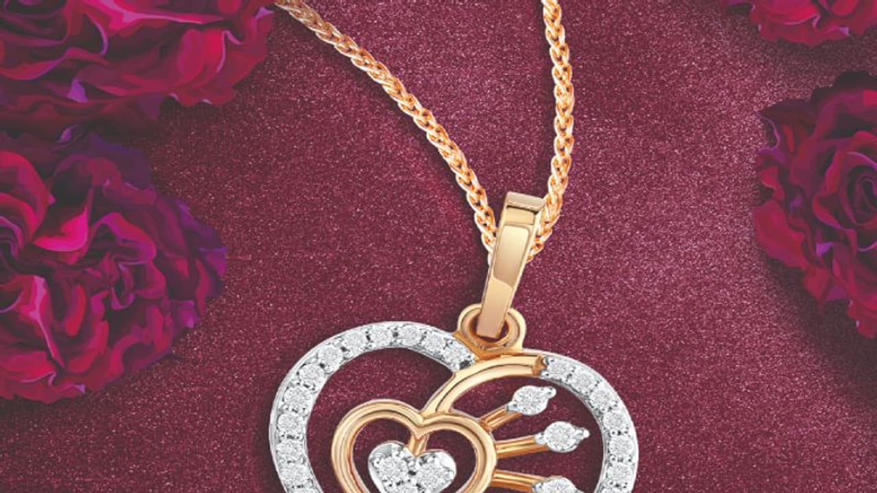 Diwali 2021: आपके शहर में ये बड़े ब्रांड दे रहे गोल्ड डायमंड ज्वेलरी पर कैशबैक, शुद्धता की भी मिलेगी गारंटी Diwali 2021: आपके शहर में ये बड़े ब्रांड दे रहे गोल्ड डायमंड ज्वेलरी पर कैशबैक, शुद्धता की भी मिलेगी गारंटी