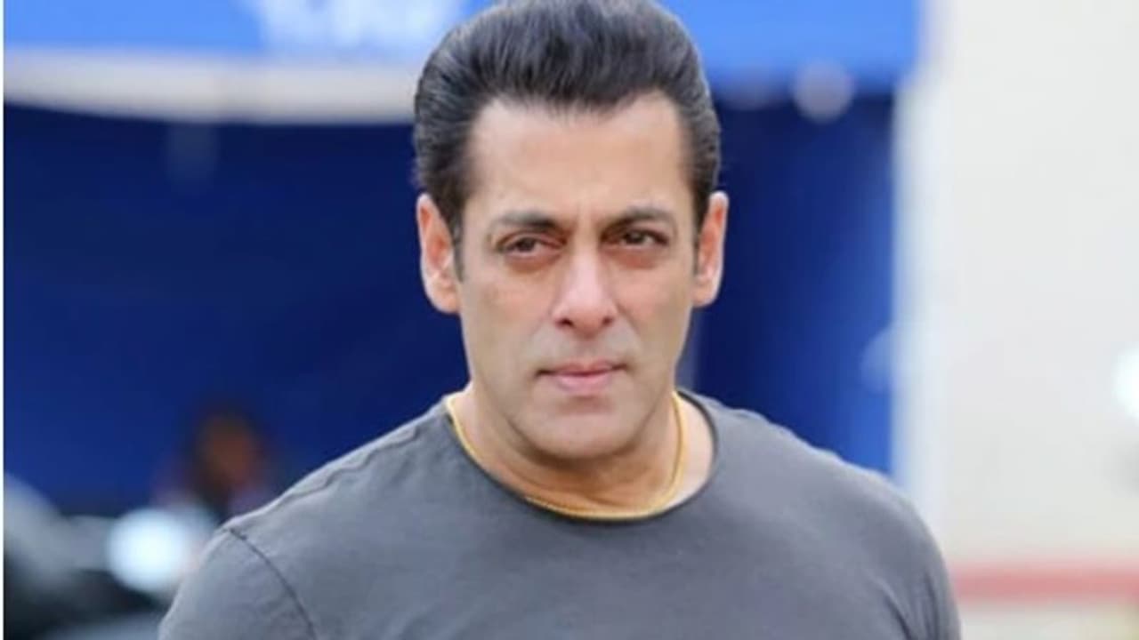 कोर्ट में सलमान ने 18 साल पहले दिया झूठा एफिडेविट, बोले गलती हो गई माफ करो..जानिए क्यों किया ऐसा कोर्ट में सलमान ने 18 साल पहले दिया झूठा एफिडेविट, बोले गलती हो गई माफ करो..जानिए क्यों किया ऐसा