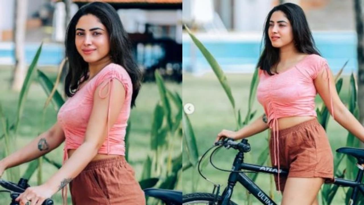 'ആരൊക്കെ ചവിട്ടിയാലും സൈക്കിളുപോലെ മുന്നോട്ടുപോകണം'; അമേയ പറയുന്നു 'ആരൊക്കെ ചവിട്ടിയാലും സൈക്കിളുപോലെ മുന്നോട്ടുപോകണം'; അമേയ പറയുന്നു