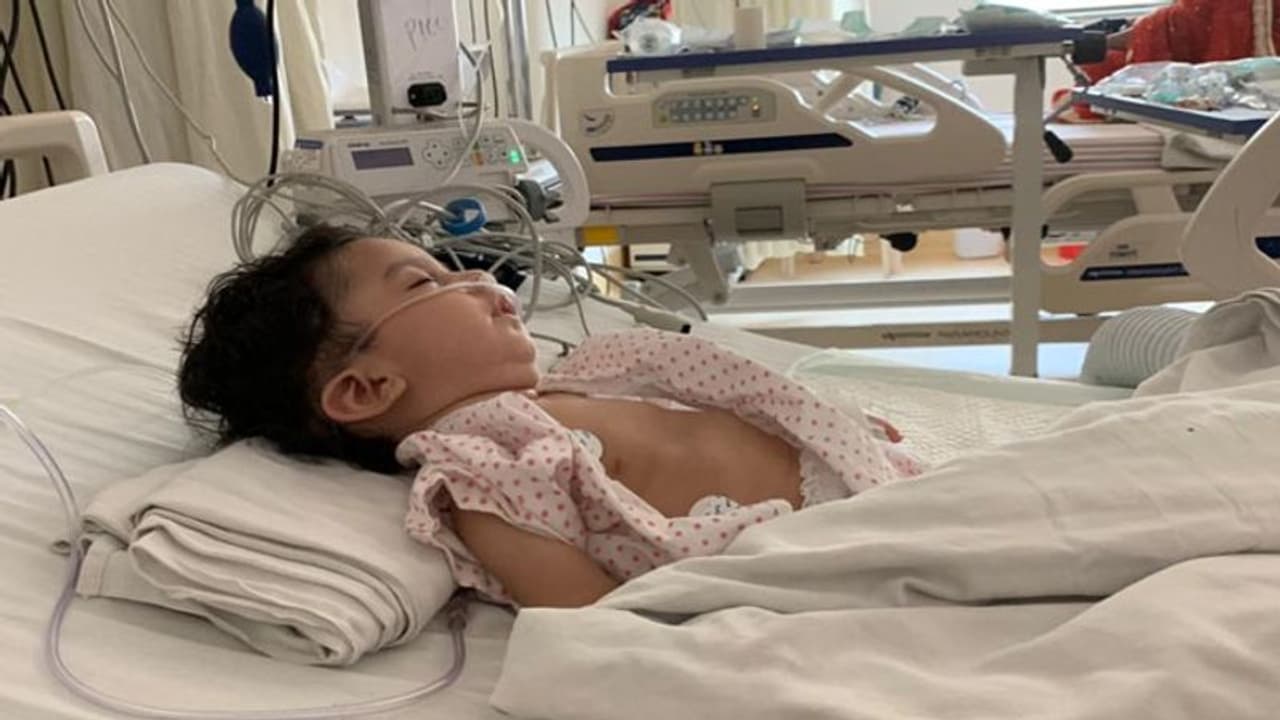 ಜನರ ನೆರವು; ಜೀವನ್ಮರಣ ಹೋರಾಟದ ಕಂದಮ್ಮನಿಗೆ ಸಿಕ್ತು 16 ಕೋಟಿ ರೂ ಇಂಜೆಕ್ಷನ್! ಜನರ ನೆರವು; ಜೀವನ್ಮರಣ ಹೋರಾಟದ ಕಂದಮ್ಮನಿಗೆ ಸಿಕ್ತು 16 ಕೋಟಿ ರೂ ಇಂಜೆಕ್ಷನ್!