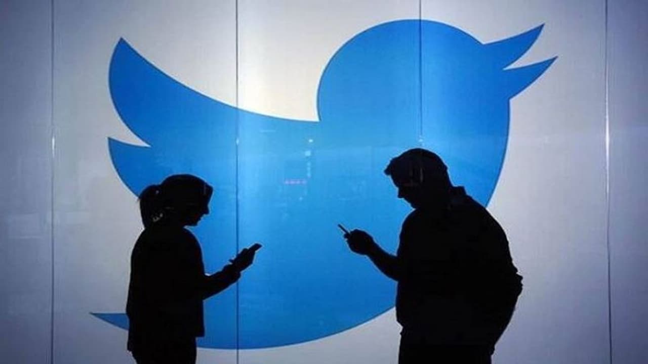 Twitter launches voice DMs; Here's how you can send it