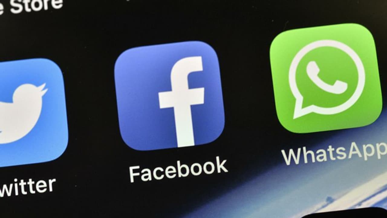 ट्विटर Fb व्हाट्सएप जैसी साइट्स को रविशंकर प्रसाद का अल्टीमेटम, कहा मानना ही होगा भारत का कानून