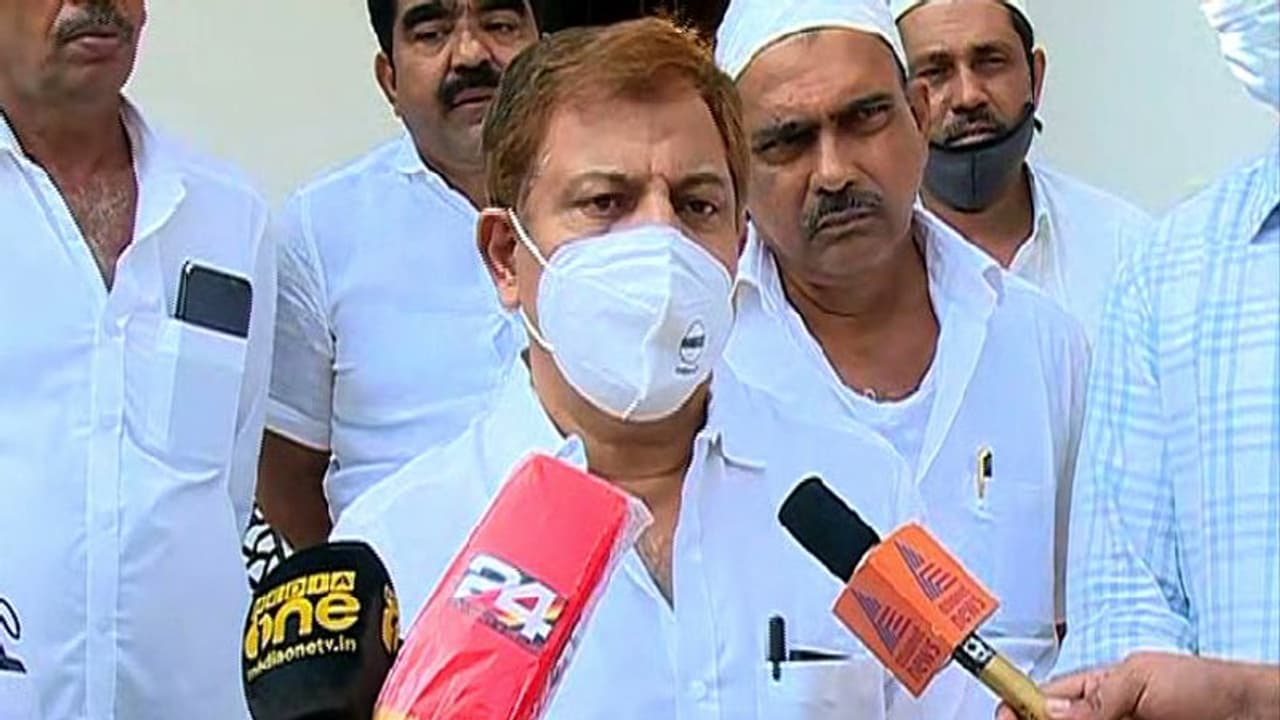 'ഒരാളെ പിടിക്കാന് കേരള പൊലീസിന് കഴിവില്ലേ'; എൽഡിഎഫ് സർക്കാരിനെതിരെ രൂക്ഷ വിമർശനവുമായി എം സി കമറുദ്ദീൻ 'ഒരാളെ പിടിക്കാന് കേരള പൊലീസിന് കഴിവില്ലേ'; എൽഡിഎഫ് സർക്കാരിനെതിരെ രൂക്ഷ വിമർശനവുമായി എം സി കമറുദ്ദീൻ