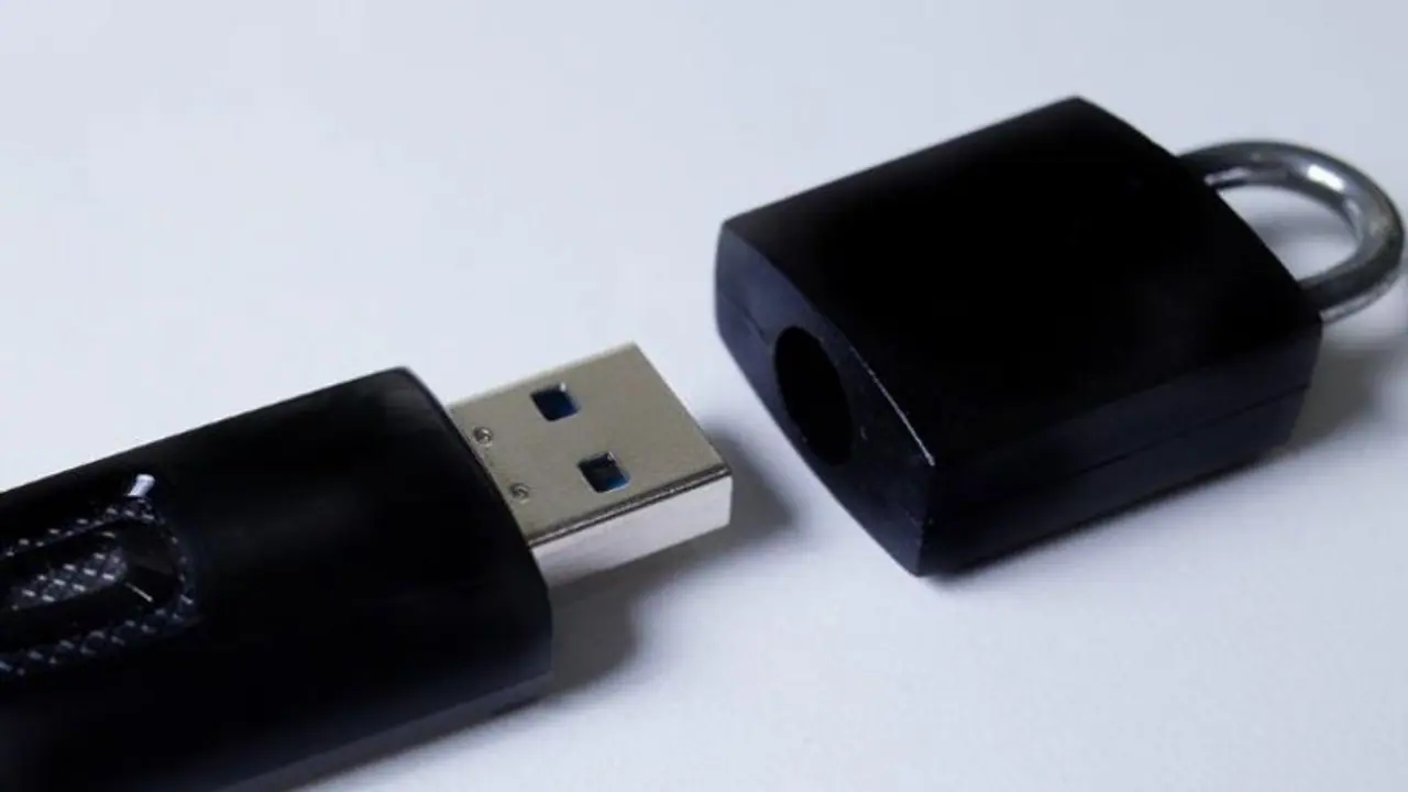 Shocking যৌন কৌতূহলে মূত্রনালীতে ইউএসবি তার ঢোকালো কিশোর, তারপরই ঘটল ভয়ঙ্কর ঘটনা