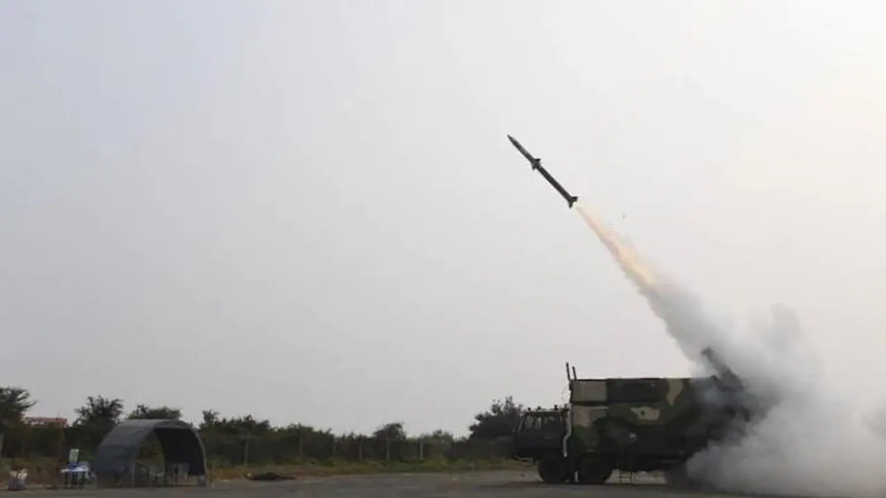 பாகிஸ்தானுக்கு உளவு பார்த்த புகைப்பட கலைஞருக்கு ஆயுள் தண்டனை. ஒடிசா நீதி மன்றம் அதிரடி..