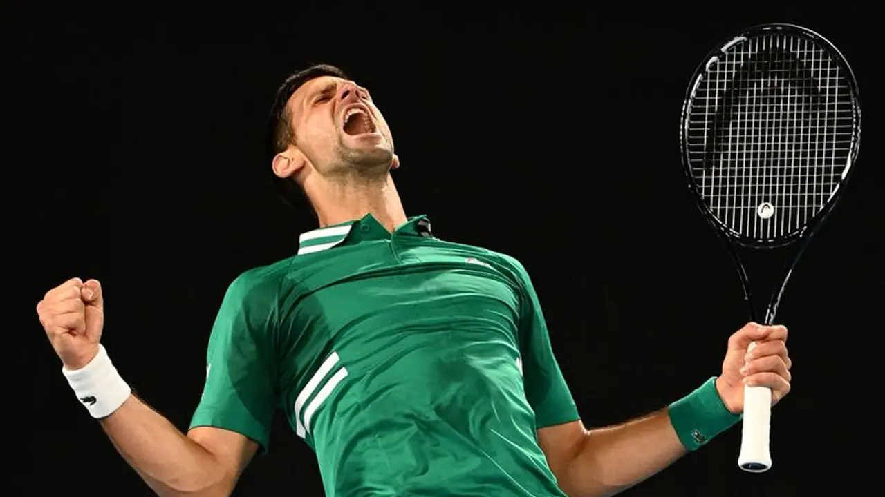 ఆస్ట్రేలియన్ ఓపెన్ 2021 విజేత నోవాక్ జొకోవిచ్... తొమ్మిదోసారి టైటిల్ గెలిచిన... ఆస్ట్రేలియన్ ఓపెన్ 2021 విజేత నోవాక్ జొకోవిచ్... తొమ్మిదోసారి టైటిల్ గెలిచిన...