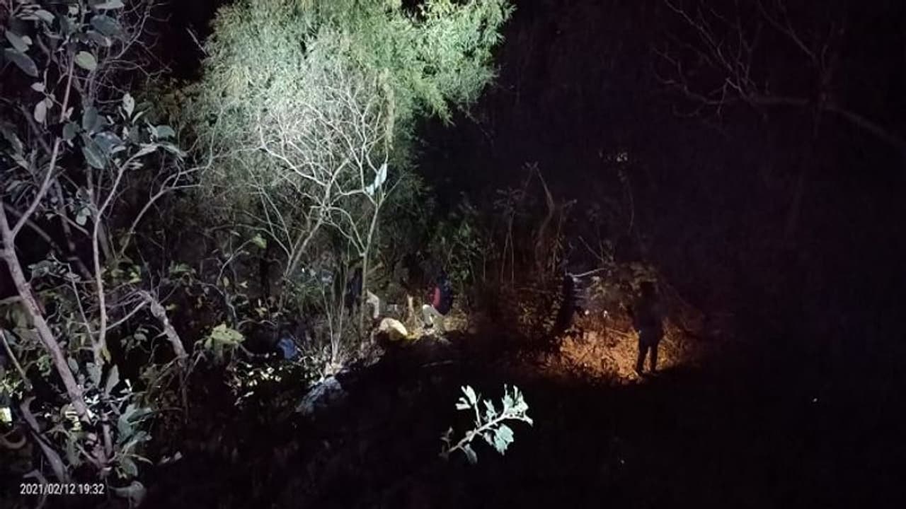 ఘోరం: అరకు బస్సు ప్రమాదానికి కారణం ఇదేనా... ఘోరం: అరకు బస్సు ప్రమాదానికి కారణం ఇదేనా...