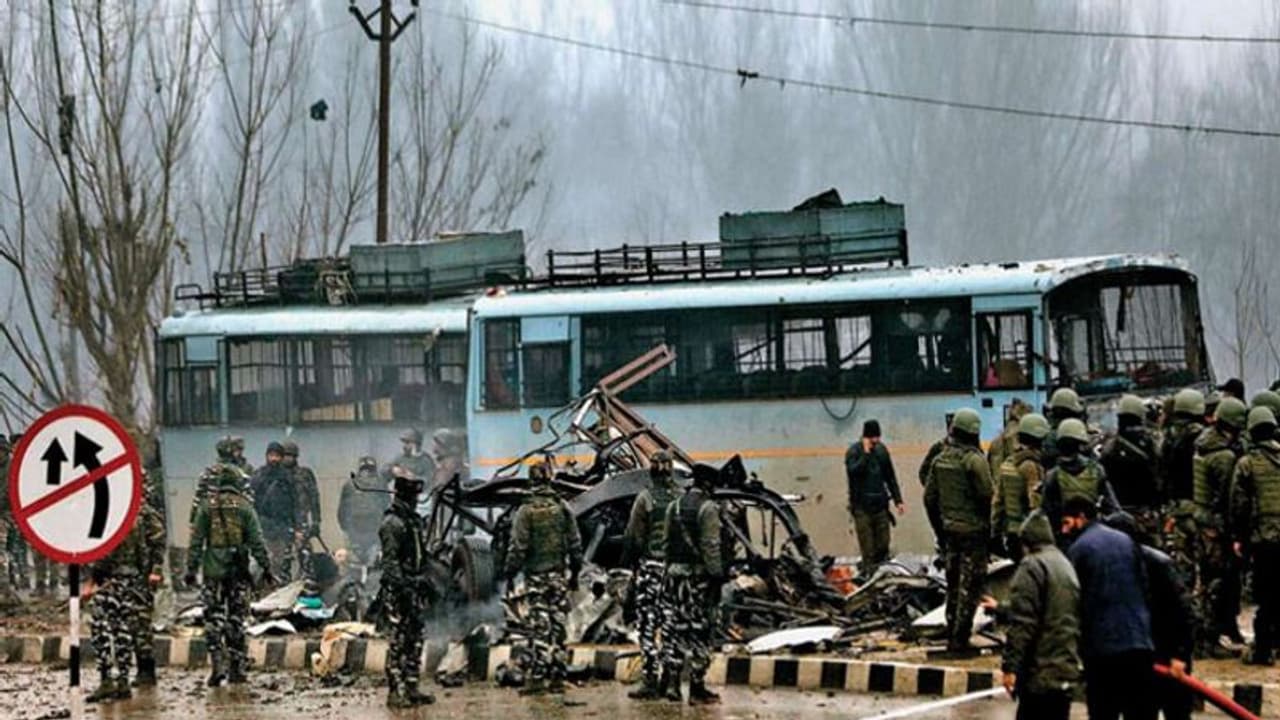 ಪುಲ್ವಾಮಾ ದಾಳಿ ಸಂಚುಕೋರ ಸಮೀರ್ ದಾರ್ ಸತ್ತಿಲ್ಲ! ಪುಲ್ವಾಮಾ ದಾಳಿ ಸಂಚುಕೋರ ಸಮೀರ್ ದಾರ್ ಸತ್ತಿಲ್ಲ!