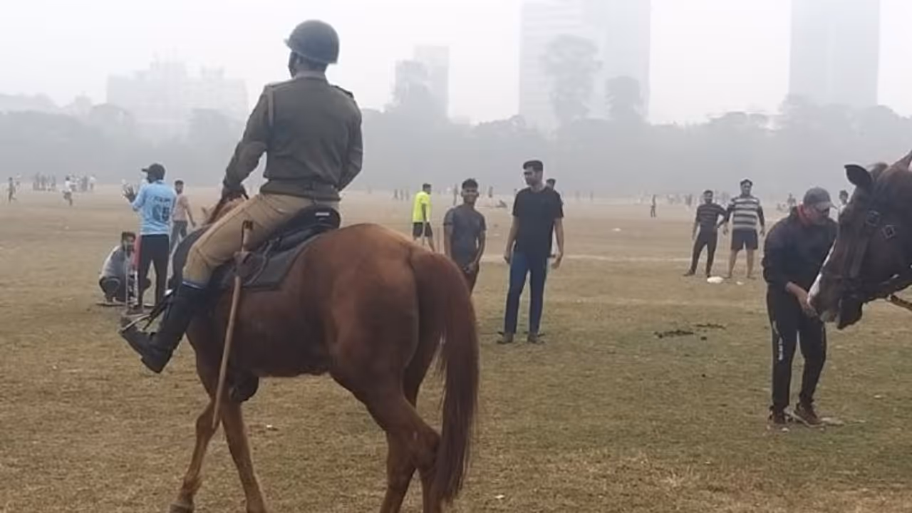 Weather Report: বছরের শুরুতে নামবে তাপমাত্রা, জানুয়ারিতে ফের বৃষ্টির পূর্বাভাস দক্ষিণবঙ্গে Weather Report: বছরের শুরুতে নামবে তাপমাত্রা, জানুয়ারিতে ফের বৃষ্টির পূর্বাভাস দক্ষিণবঙ্গে