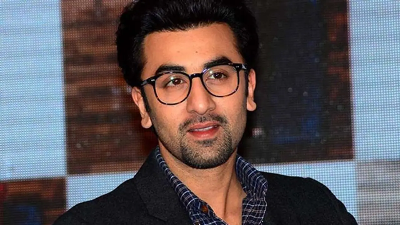 দুর্যোগ কাটল কাপুর পরিবারে, বিপদ মুক্ত রণবীর, সুখবর দিলেন রণধীর কাপুর দুর্যোগ কাটল কাপুর পরিবারে, বিপদ মুক্ত রণবীর, সুখবর দিলেন রণধীর কাপুর