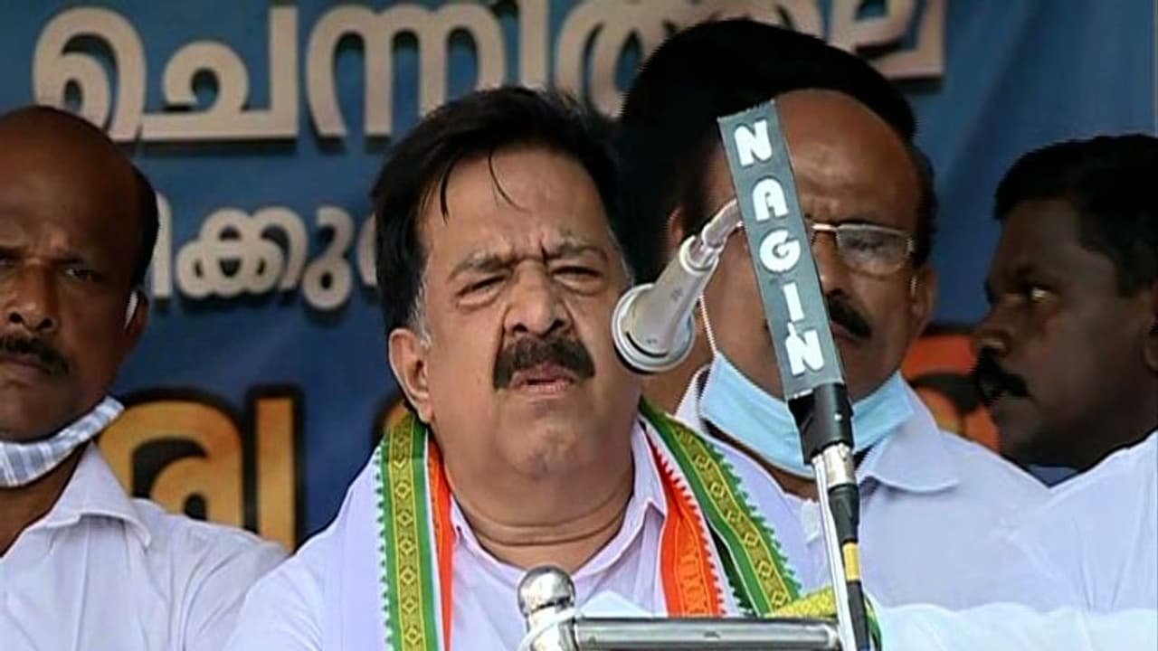 പ്രതിപക്ഷനേതാവ് രമേശ് ചെന്നിത്തല നയിക്കുന്ന ഐശ്വര്യകേരളയാത്രക്ക് ഇന്ന് സമാപനം; രാഹുൽ ഗാന്ധി പങ്കെടുക്കും പ്രതിപക്ഷനേതാവ് രമേശ് ചെന്നിത്തല നയിക്കുന്ന ഐശ്വര്യകേരളയാത്രക്ക് ഇന്ന് സമാപനം; രാഹുൽ ഗാന്ധി പങ്കെടുക്കും