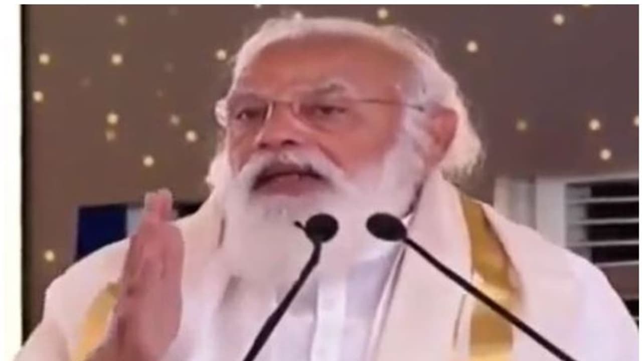 ತಾಕತ್ ಇದ್ರೆ ಮೋದಿ ಜೊತೆ ಒಂದು ಫೋಟೋ ತೆಗೆಸಿಕೊಳ್ಳಲಿ: ಸಂಸದರಿಗೆ ಮಾಜಿ ಸಚಿವ ಸವಾಲ್ ತಾಕತ್ ಇದ್ರೆ ಮೋದಿ ಜೊತೆ ಒಂದು ಫೋಟೋ ತೆಗೆಸಿಕೊಳ್ಳಲಿ: ಸಂಸದರಿಗೆ ಮಾಜಿ ಸಚಿವ ಸವಾಲ್