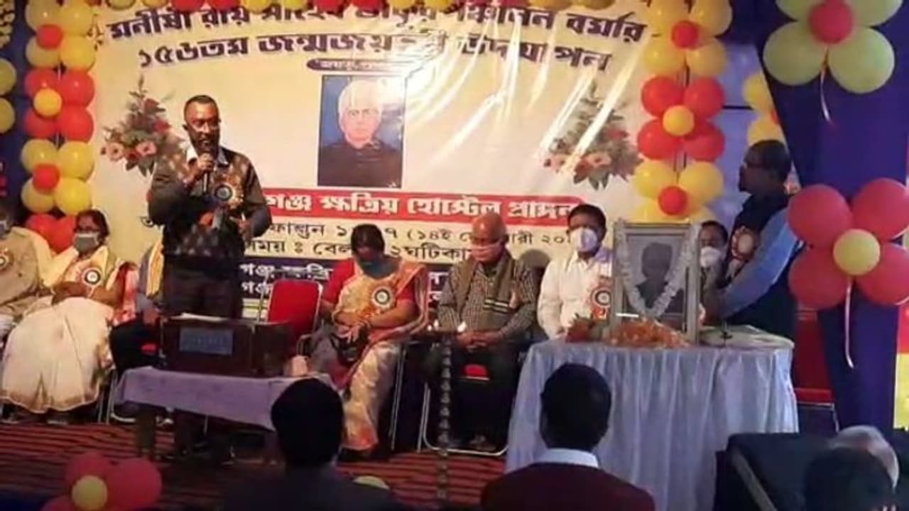 ভোটের আগে পঞ্চানন বর্মাকে নিয়ে দড়ি টানাটানি, একগুচ্ছ প্রতিশ্রুতি দিল তৃণমূল কংগ্রেস