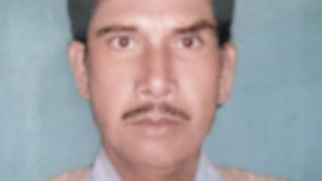 সিপিএম কর্মীর রহস্য মৃত্যু, দেহ উদ্ধার ঘিরে চাঞ্চল্য, তদন্তে পুলিশ সিপিএম কর্মীর রহস্য মৃত্যু, দেহ উদ্ধার ঘিরে চাঞ্চল্য, তদন্তে পুলিশ