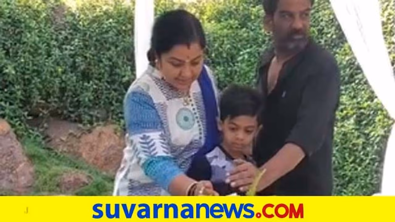 ಈ ದಿನ ನನ್ನ ಪಾಲಿಗೆ ಅವಿಸ್ಮರಣೀಯ, ದೇವರ ಬಳಿ ಇನ್ನೇನೂ ಕೇಳಲು ಉಳಿದಿಲ್ಲ: ಭಾವುಕರಾದ ತಾರಾ ಅನುರಾಧಾ ಈ ದಿನ ನನ್ನ ಪಾಲಿಗೆ ಅವಿಸ್ಮರಣೀಯ, ದೇವರ ಬಳಿ ಇನ್ನೇನೂ ಕೇಳಲು ಉಳಿದಿಲ್ಲ: ಭಾವುಕರಾದ ತಾರಾ ಅನುರಾಧಾ