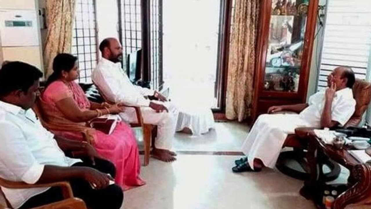 ஜான்பாண்டியன் கல்யாணத்த நடத்தி வைச்சதே நான் தான்... உணர்ச்சி பொங்கும் ராமதாஸ்...!