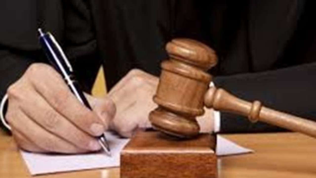 బాట్లా హౌస్ ఎన్కౌంటర్: ఉగ్రవాది అరిజ్ఖాన్కి మరణశిక్ష బాట్లా హౌస్ ఎన్కౌంటర్: ఉగ్రవాది అరిజ్ఖాన్కి మరణశిక్ష