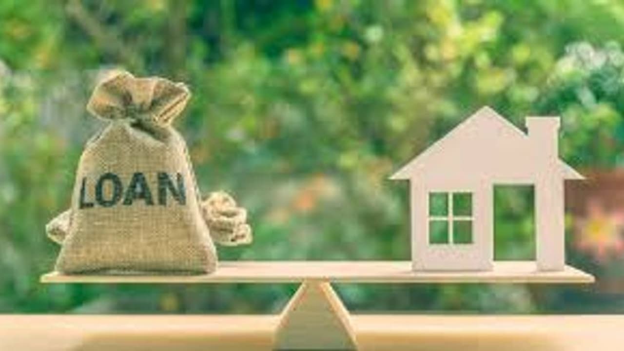 കേരളത്തിൽ വരാനിരിക്കുന്നത് ജപ്തി കാലം : കിട്ടാകടം പെരുകുന്നു, നൂറുകണക്കിന് ആളുകൾ വഴിയാധാരമാകുമോ? കേരളത്തിൽ വരാനിരിക്കുന്നത് ജപ്തി കാലം : കിട്ടാകടം പെരുകുന്നു, നൂറുകണക്കിന് ആളുകൾ വഴിയാധാരമാകുമോ?