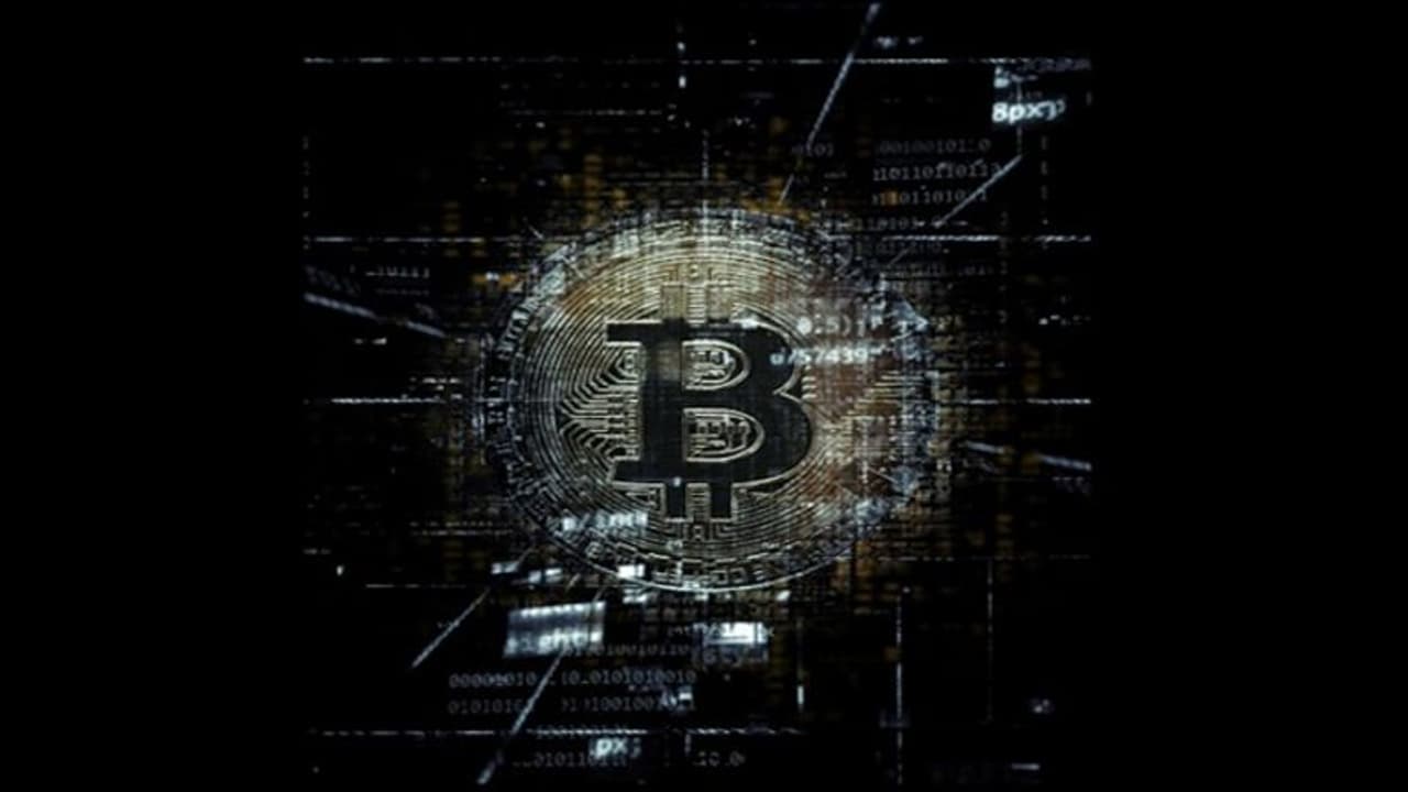 Cryptocurrency Price Today: दो हफ्ते के बाद बिटकॉइन के दाम 50 हजार डॉलर के पार, इथेरियम और लूना में भी तेजी