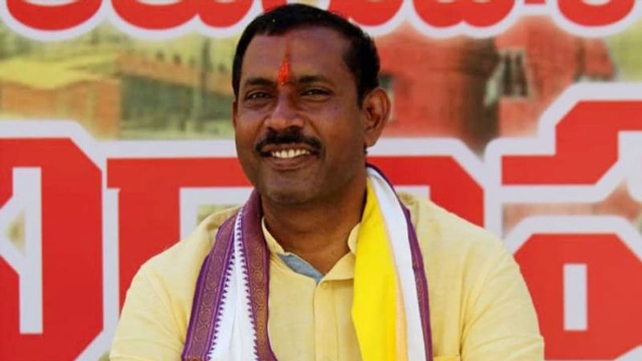 రూ.750కోట్లంటూ ప్రచారం... నిరూపిస్తే రాజకీయ సన్యాసం: పల్లా శ్రీనివాసరావు సవాల్ (వీడియో) రూ.750కోట్లంటూ ప్రచారం... నిరూపిస్తే రాజకీయ సన్యాసం: పల్లా శ్రీనివాసరావు సవాల్ (వీడియో)