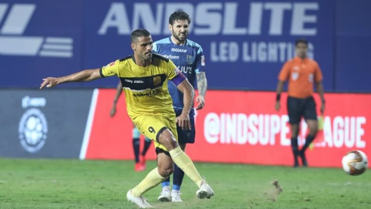 ബ്ലാസ്റ്റേഴ്സിന്റെ കൊമ്പൊടിച്ച നായകന്; ഹൈദരാബാദിന്റെ അരിഡാനെ സന്റാന കളിയിലെ താരം ബ്ലാസ്റ്റേഴ്സിന്റെ കൊമ്പൊടിച്ച നായകന്; ഹൈദരാബാദിന്റെ അരിഡാനെ സന്റാന കളിയിലെ താരം