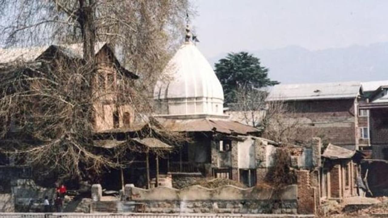 కశ్మీర్‌లోని హిందూ, బౌద్ధ చారిత్రక కట్టడాలపై సర్వే పూర్తి.. అంతర్జాతీయ గుర్తింపునకు ప్లాన్