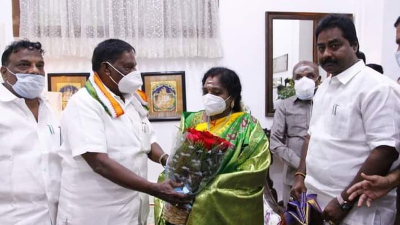 என் நீண்டநாள் கனவு இன்று நிறைவேறியது... புதுச்சேரி துணைநிலை ஆளுநர் தமிழிசை மகிழ்ச்சி..! என் நீண்டநாள் கனவு இன்று நிறைவேறியது... புதுச்சேரி துணைநிலை ஆளுநர் தமிழிசை மகிழ்ச்சி..!