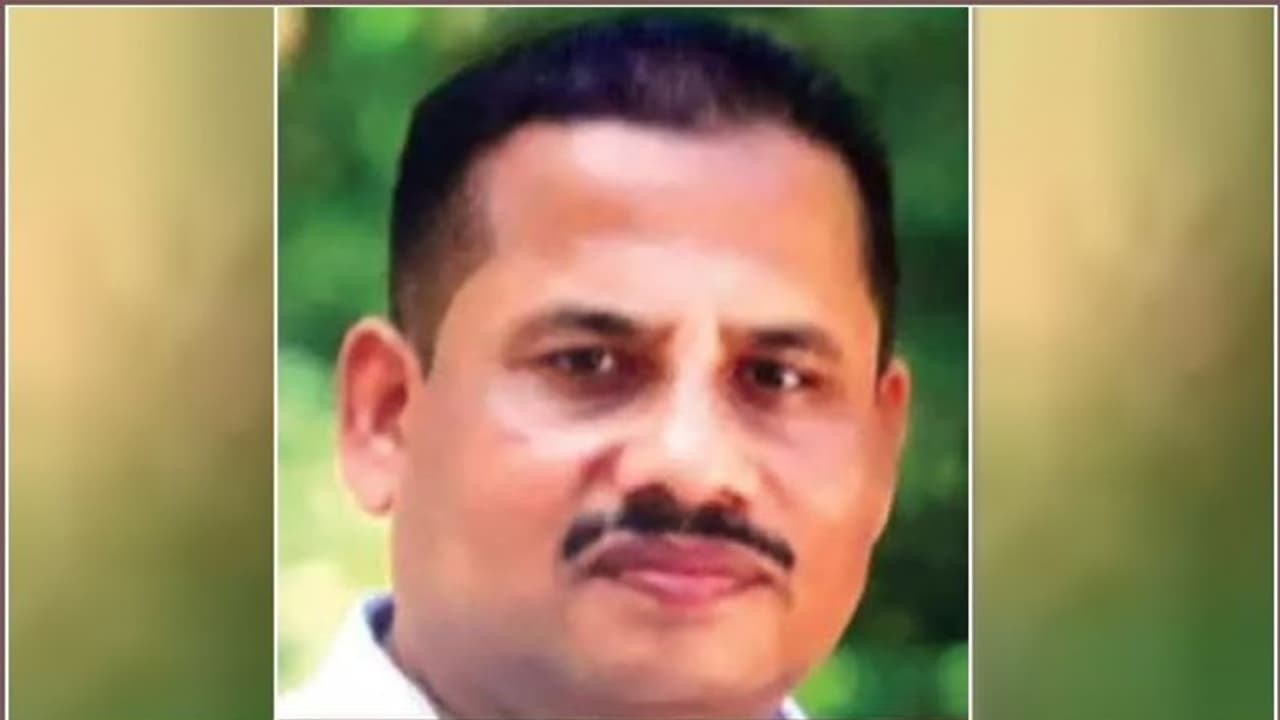 പ്രവാസി മലയാളി ഹൃദയാഘാതം മൂലം മരിച്ചു പ്രവാസി മലയാളി ഹൃദയാഘാതം മൂലം മരിച്ചു