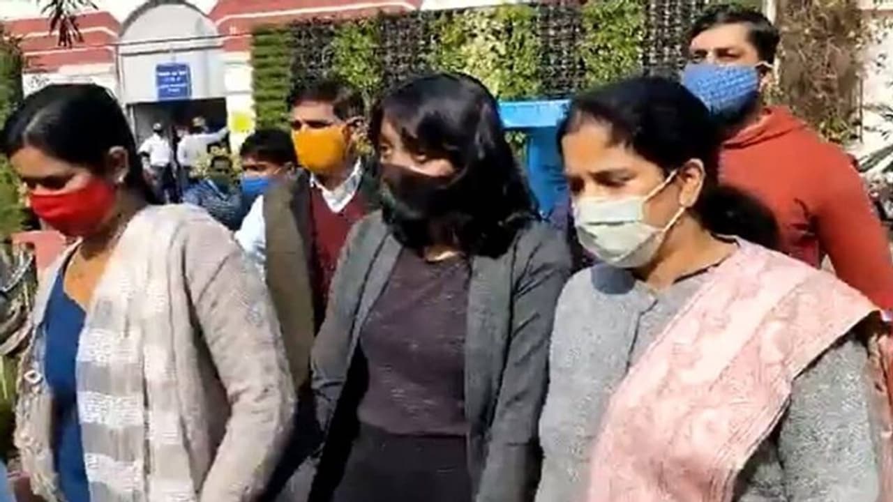 ದಿಶಾಗೆ ವಿದೇಶದಿಂದ ಸಪೋರ್ಟ್ : ಜತೆ ನಿಲ್ಲುವ ಘೋಷಣೆ