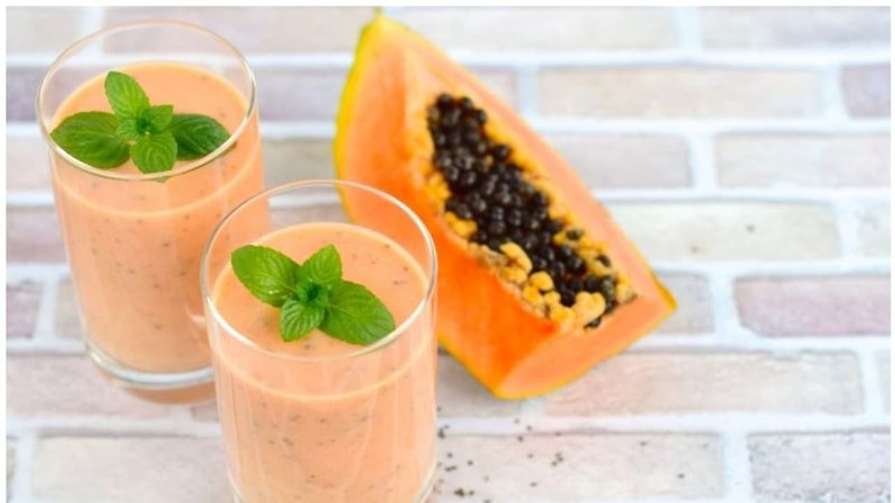 നാല് ചേരുവകൾ മാത്രം മതി, പപ്പായ മിൽക്ക് ഷേക്ക് റെഡി നാല് ചേരുവകൾ മാത്രം മതി, പപ്പായ മിൽക്ക് ഷേക്ക് റെഡി