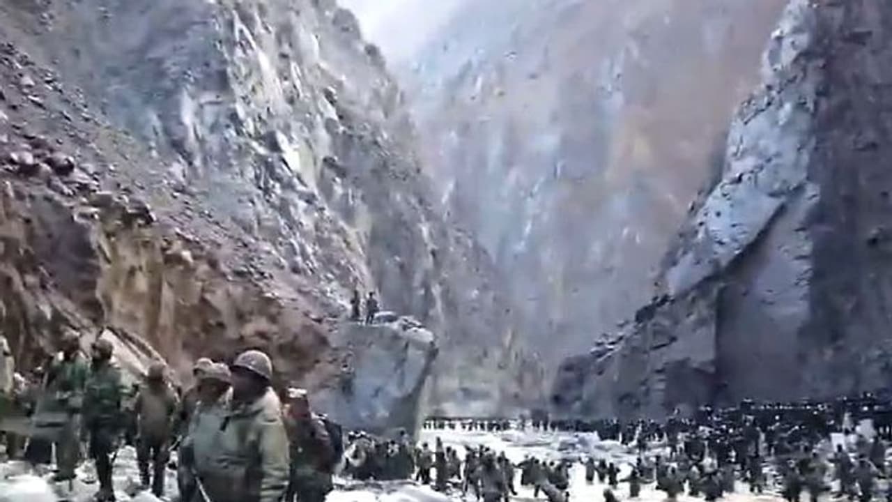 ഗാല്‍വാന്‍ സംഘര്‍ഷത്തില്‍ കൂടുതല്‍ ചൈനീസ് സൈനികര്‍ കൊല്ലപ്പെട്ടെന്ന് ബ്ലോഗര്‍; ജയിലിലടച്ച് ചൈന