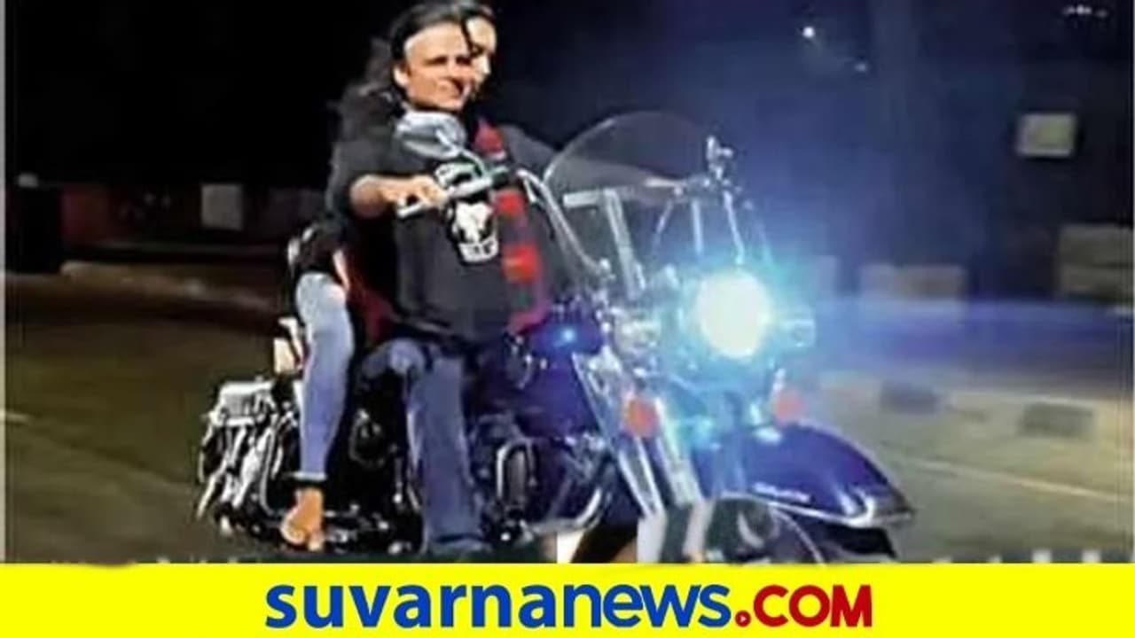 ಮಾಸ್ಕ್, ಹೆಲ್ಮೆಟ್ ಇಲ್ಲದೆ ಪತ್ನಿ ಜತೆ ಜಾಲಿರೈಡ್ : ನಟನ ವಿರುದ್ಧ ಕೇಸ್ ಮಾಸ್ಕ್, ಹೆಲ್ಮೆಟ್ ಇಲ್ಲದೆ ಪತ್ನಿ ಜತೆ ಜಾಲಿರೈಡ್ : ನಟನ ವಿರುದ್ಧ ಕೇಸ್