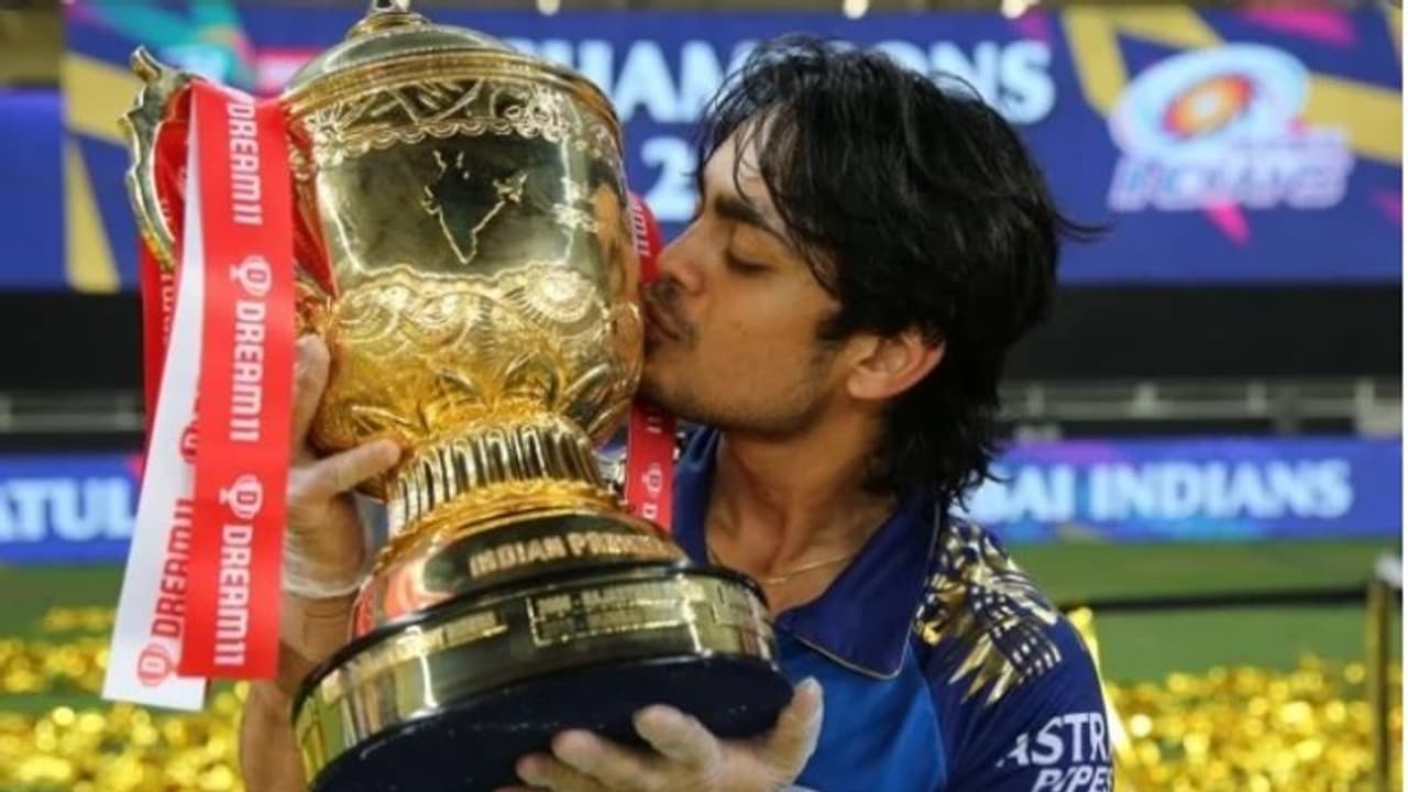 IPL Auction 2022: ஐபிஎல் மெகா ஏலத்தில் அதிகபட்ச தொகைக்கு இஷான் கிஷனை எடுத்த மும்பை இந்தியன்ஸ் அணி IPL Auction 2022: ஐபிஎல் மெகா ஏலத்தில் அதிகபட்ச தொகைக்கு இஷான் கிஷனை எடுத்த மும்பை இந்தியன்ஸ் அணி
