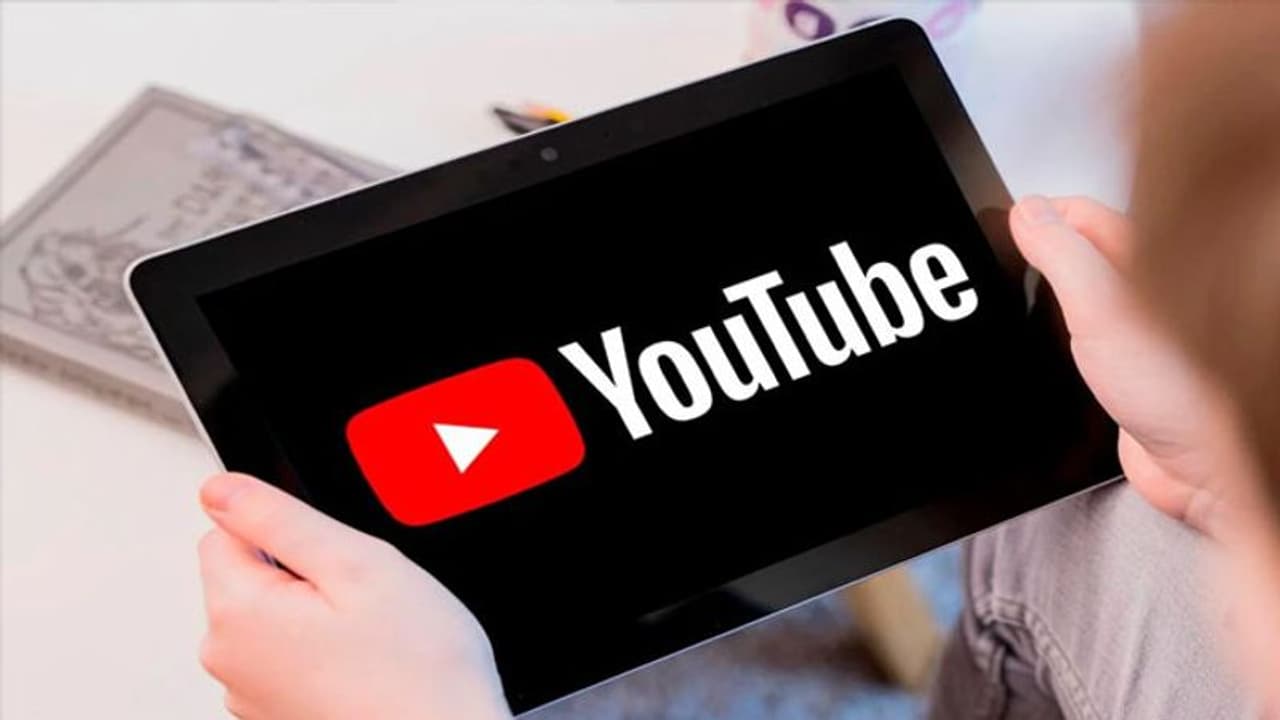 यूट्यूब हुआ डाउन, दुनिया की सबसे पापुलर सोशल मीडिया वीडियो साइट्स को एक्सेस नहीं कर पा रहे यूजर्स यूट्यूब हुआ डाउन, दुनिया की सबसे पापुलर सोशल मीडिया वीडियो साइट्स को एक्सेस नहीं कर पा रहे यूजर्स