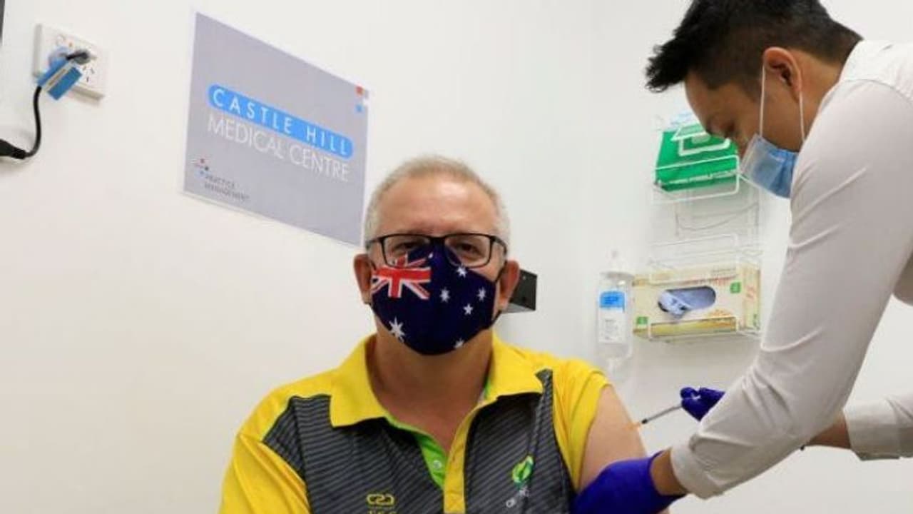 ఆస్ట్రేలియాలో ప్రారంభమైన వ్యాక్సినేషన్, తొలి టీకా ప్రధానికే..!! ఆస్ట్రేలియాలో ప్రారంభమైన వ్యాక్సినేషన్, తొలి టీకా ప్రధానికే..!!