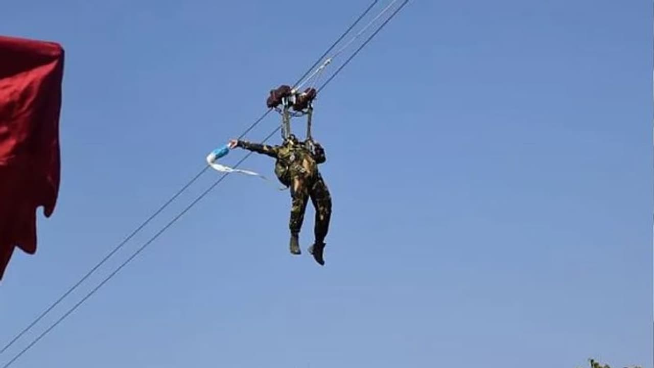 तुर्कमेनिस्तान के 30वें स्वतंत्रता दिवस पर अपना हुनर दिखाएगी भारतीय सेना, हिमाचल में चल रही ट्रेनिंग तुर्कमेनिस्तान के 30वें स्वतंत्रता दिवस पर अपना हुनर दिखाएगी भारतीय सेना, हिमाचल में चल रही ट्रेनिंग