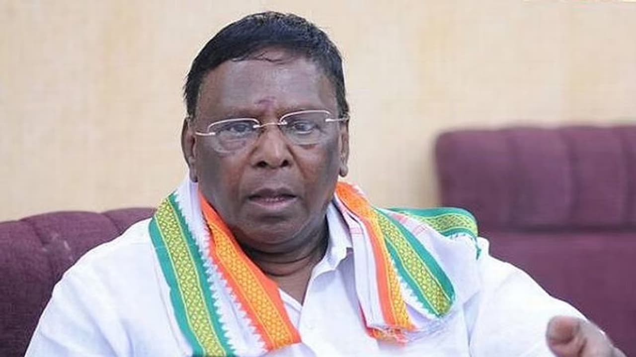 அண்ட புளுகு ஆகாச புளுகு... அமித்ஷா மன்னிப்பு கேட்காவிட்டால் கிரிமனல் வழக்கு.. நாராயணசாமி எச்சரிக்கை..! அண்ட புளுகு ஆகாச புளுகு... அமித்ஷா மன்னிப்பு கேட்காவிட்டால் கிரிமனல் வழக்கு.. நாராயணசாமி எச்சரிக்கை..!