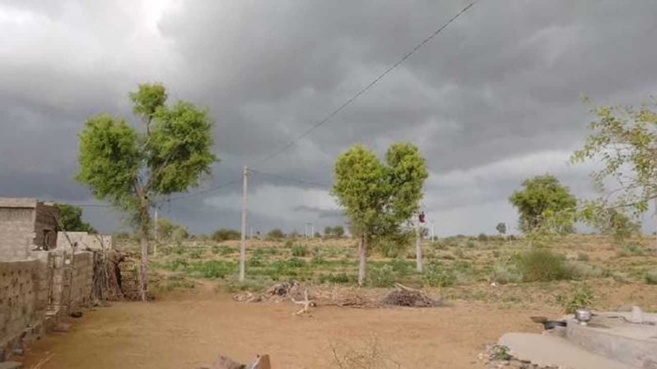 പുരുഷന്മാർ രണ്ട് വിവാഹം കഴിക്കുന്ന ഇന്ത്യൻ ഗ്രാമം, കാരണങ്ങൾ വിചിത്രം! പുരുഷന്മാർ രണ്ട് വിവാഹം കഴിക്കുന്ന ഇന്ത്യൻ ഗ്രാമം, കാരണങ്ങൾ വിചിത്രം!