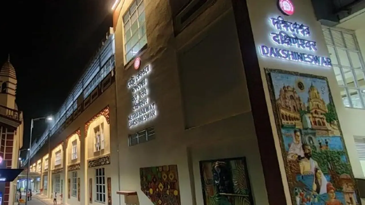 Kalipuja 2021 কালীঘাট থেকে দক্ষিণেশ্বর রুটে কখন পাবেন মেট্রো, রইল টাইম টেবিল Kalipuja 2021 কালীঘাট থেকে দক্ষিণেশ্বর রুটে কখন পাবেন মেট্রো, রইল টাইম টেবিল