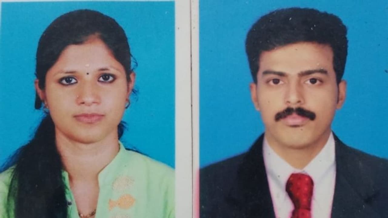 പയ്യന്നൂരിൽ തീ കൊളുത്തി ആത്മഹത്യക്ക് ശ്രമിച്ച കമിതാക്കൾ മരിച്ചു പയ്യന്നൂരിൽ തീ കൊളുത്തി ആത്മഹത്യക്ക് ശ്രമിച്ച കമിതാക്കൾ മരിച്ചു