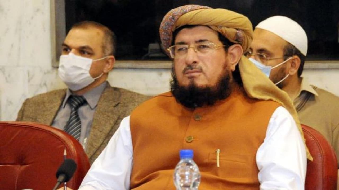 पाकिस्तान सांसद ने तो हद ही कर दी...: खुद से 48 साल छोटी लड़की से कर डाला निकाह पाकिस्तान सांसद ने तो हद ही कर दी...: खुद से 48 साल छोटी लड़की से कर डाला निकाह